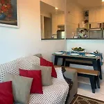 Casa Incrivel Em Frente A Praia De Unamar
