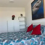 Casa Incrivel Em Frente A Praia De Unamar