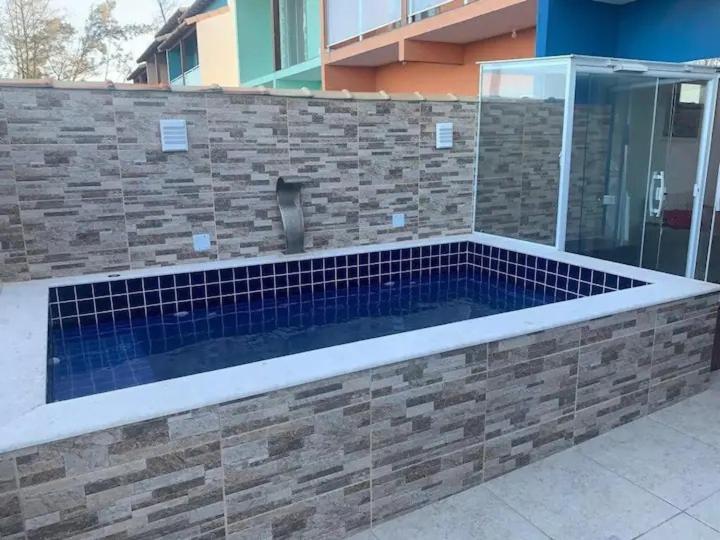 Casa Incrivel Em Frente A Praia De Unamar *